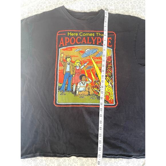 Here Comes the Apocalypse UFO Graphic Tee Black XL - Picture 4 of 5